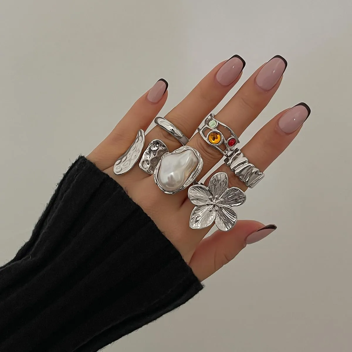 6PCS Chunky Gold Rings for Women Stackable Silver Rings Set Pearl Flower Rings for Women Knuckle Ring Chunky Jewelry