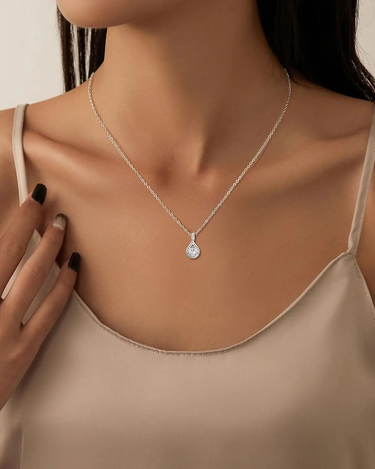 ACECHA Silver Layered Necklaces for Women, Dainty Singapore Chain Choker Necklace with Simple Diamond Pendant Trendy Charm Jewelry Gifts