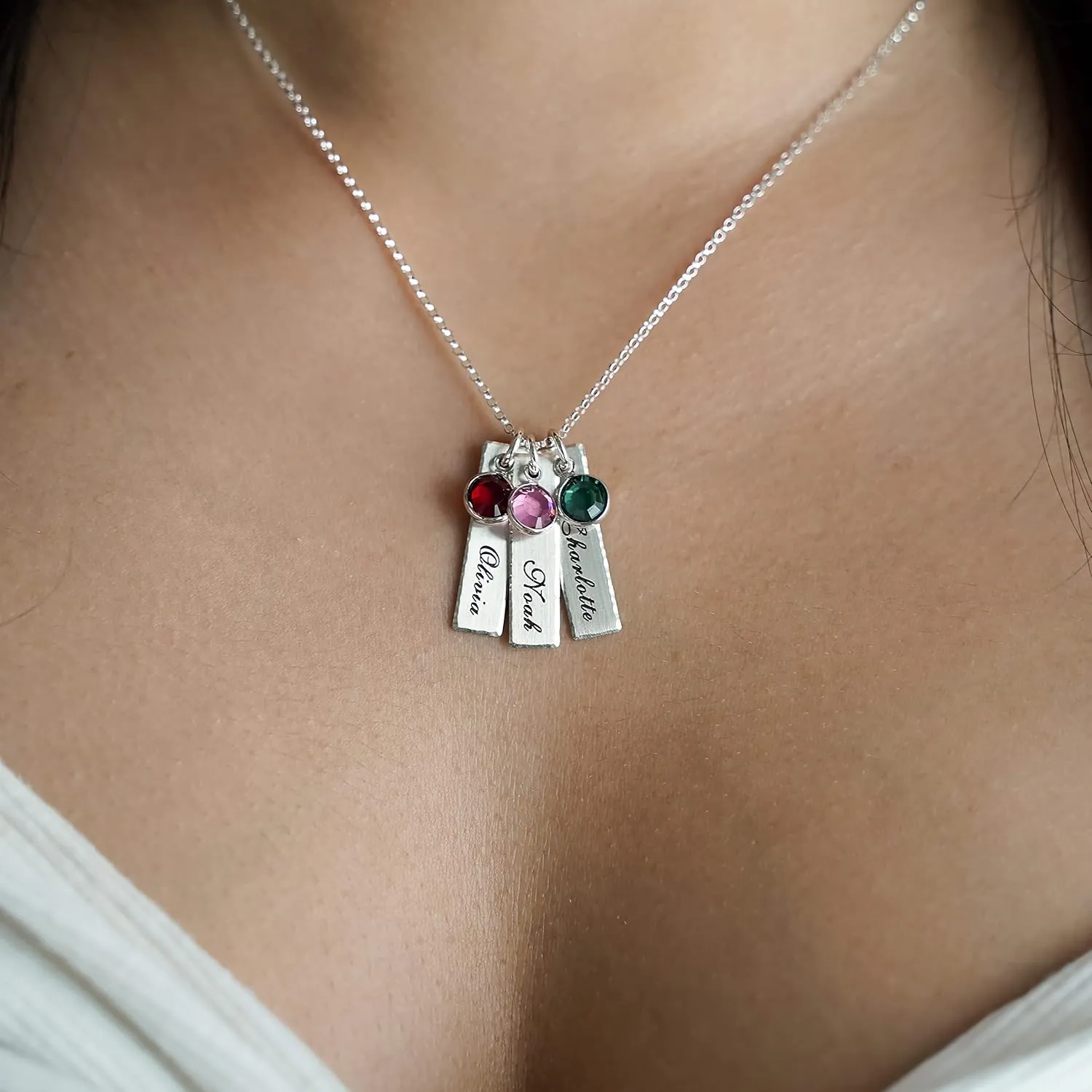 AJ's Collection Unity in Three Personalized Charm Necklace. Customize 3 Sterling Silver Rectangular Pendants with Names of Your Choice. Gifts for Her