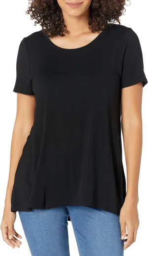 Amazon Essentials Women's Relaxed-Fit Short-Sleeve Scoopneck Swing T-Shirt (Available in Plus Size)