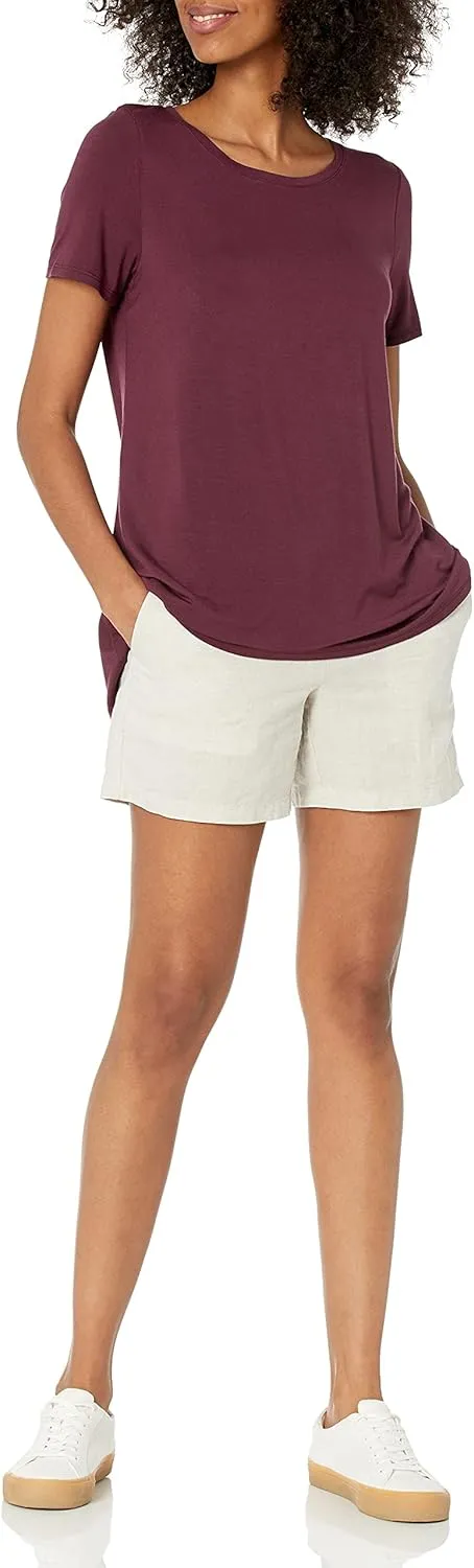 Amazon Essentials Women's Relaxed-Fit Short-Sleeve Scoopneck Swing T-Shirt (Available in Plus Size)