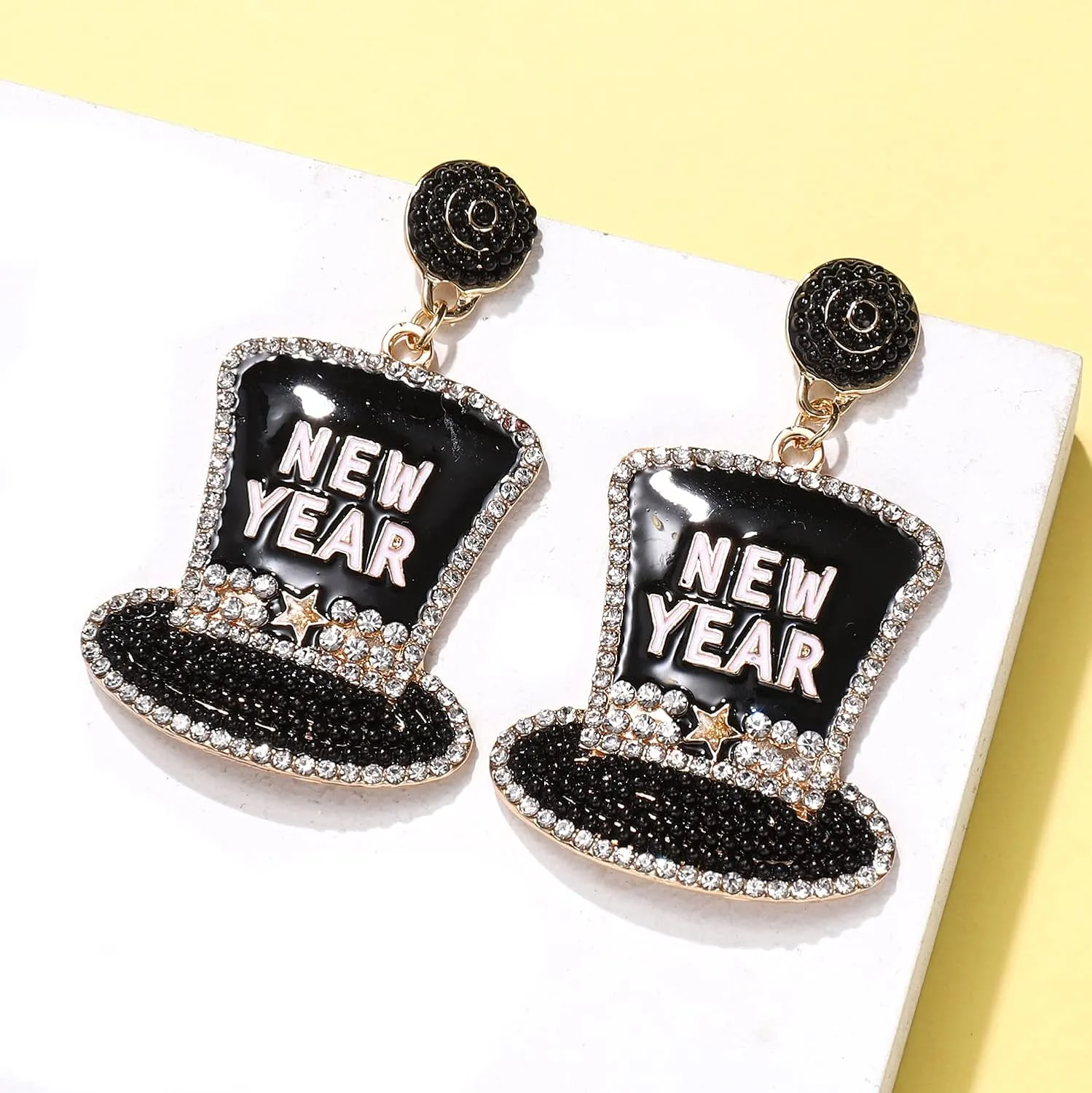 Beaded Happy New Year Earrings Beaded New Year Hat Drop Earrings for Women Girls Enamel New Year's Eve Christmas Festive Party Jewelry