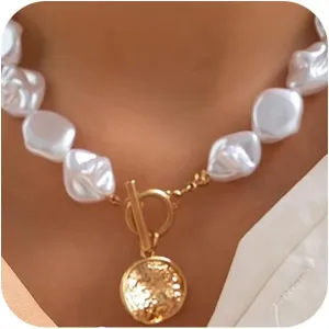 Chunky Beaded Pearl Gold Hammered Coin Pendant Choker Necklace for Women, Statement OT Buckle Pearls Bead Chain Necklaces Y2k Cute Party Jewelry Gifts