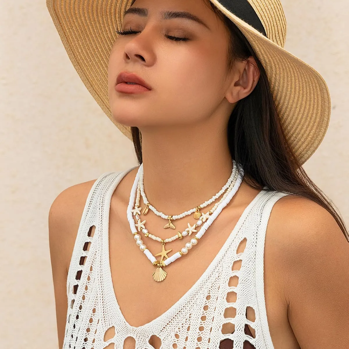 Irregular Shell Choker Necklace Boho Starfish Pendent Necklace Summer Beach Layer Chain Statement Necklace for Women Jewelry