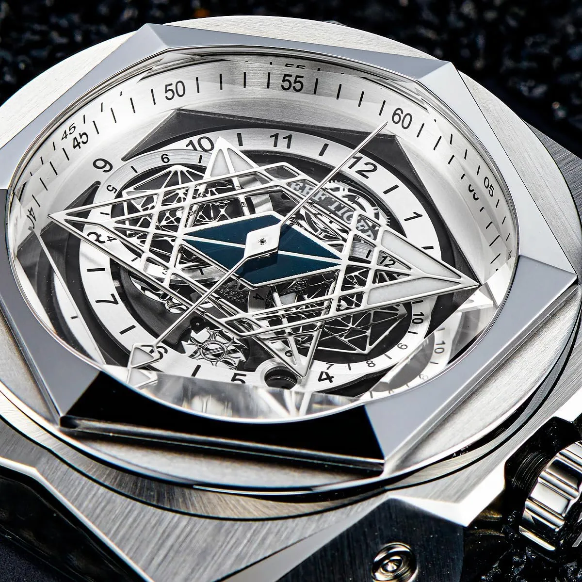 REEF TIGER Brand Luxury Black Shark Hexagon Skeleton Mechanical Watch for Men Automatic Rubber Band Wristwatch for Gent RGA6908