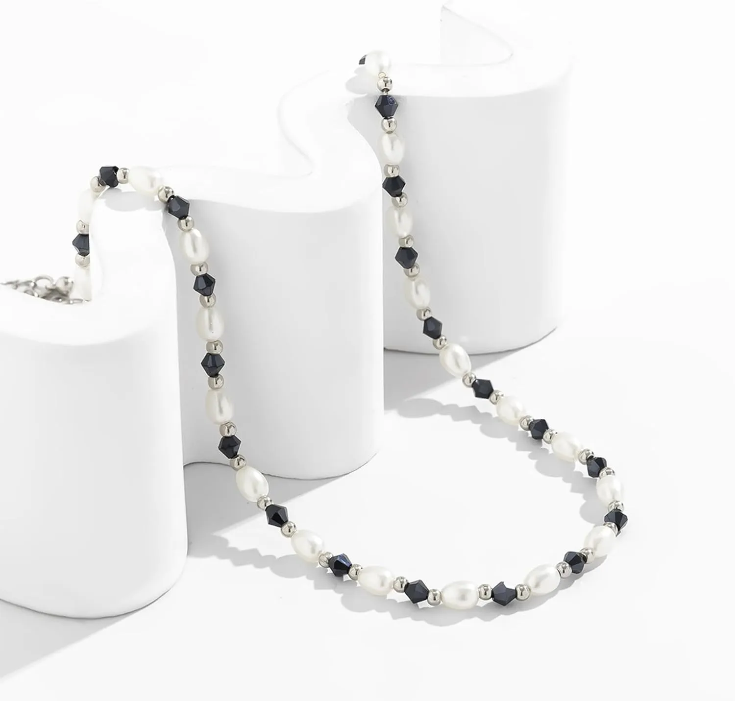 Roe Dolph Colorful Beaded Necklaces for Women Boho Beaded Necklace Beach Surfer Jewelry Handmade White Pink Blue Beads Summer Outfits Accessories