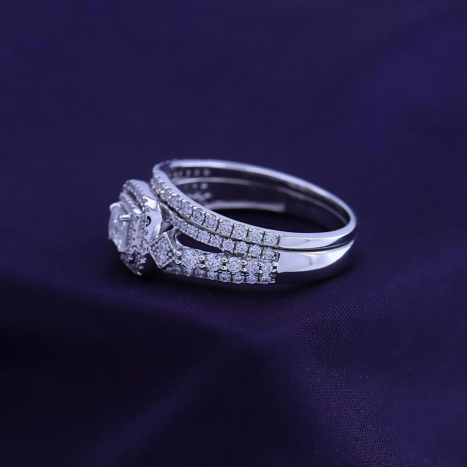 SAVEARTH DIAMONDS 1 1/10 Carat (ctw) Lab Created Moissanite & Lab Grown Diamond Halo Wedding Bridal Ring Set In 14K Gold Over 925 Sterling Silver (1.10 Ctw), Gift For Her