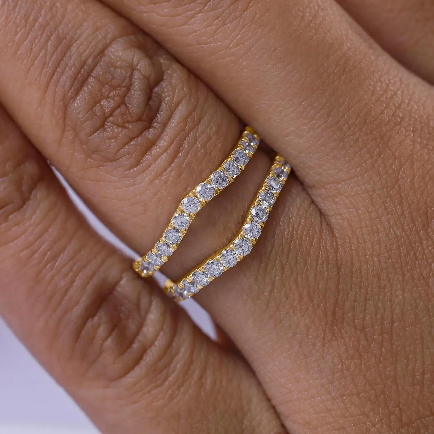 SAVEARTH DIAMONDS IGI Certified Lab Grown Diamond Curved Enhancer Guard Ring For Engagement (10K/14K Solid Gold) 1.20 Cttw Round Shape Wedding Bands for Women (G-H Color, VS-SI Clarity)