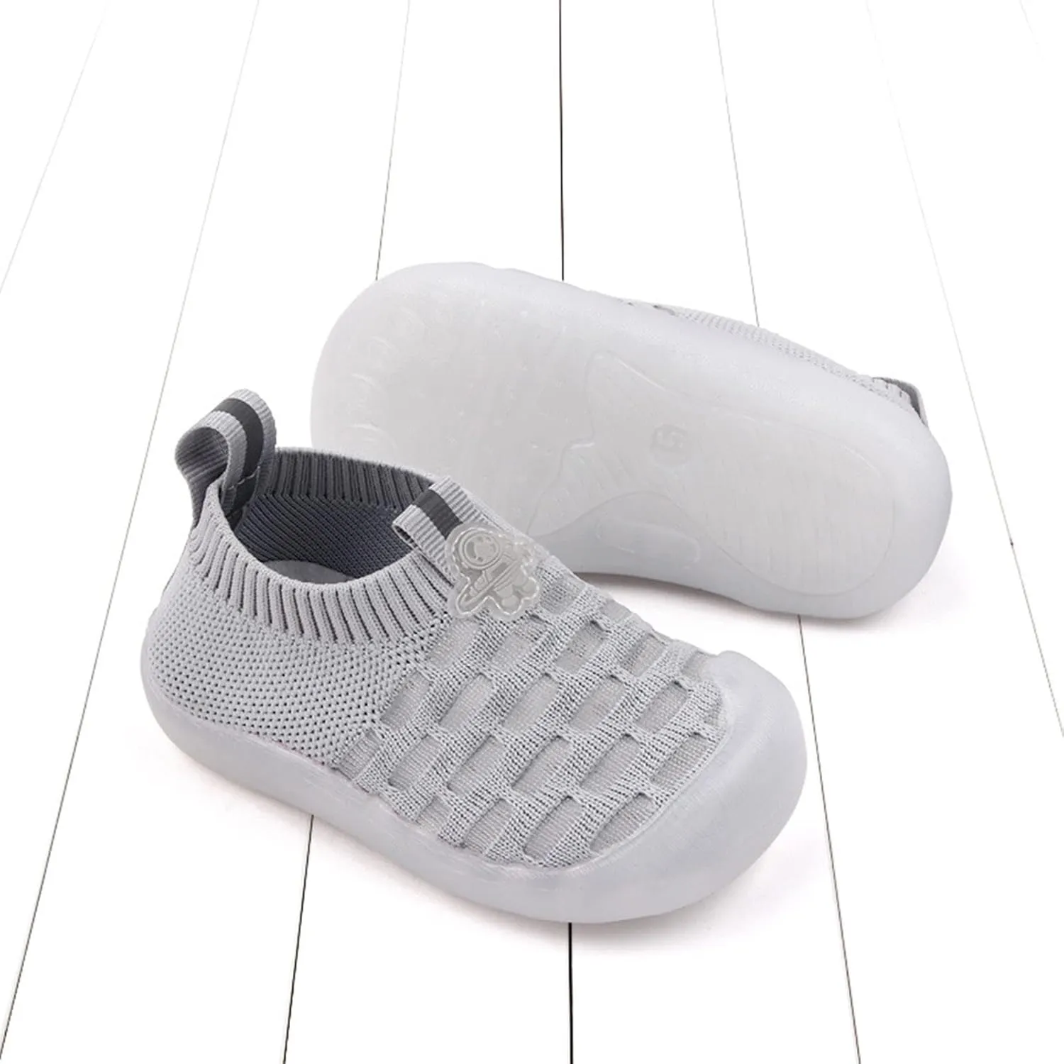 Spring and Children Toddlers Boys and Girls Sports Shoes Flat Bottom Soft Fly Woven Mesh Breathable Baby Boy Shoe