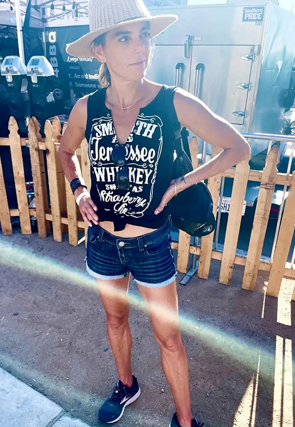 Summer Sexy V Neck Tank Tops for Women Casual Loose Fit Sleeveless T Shirts Country Music Ring Hole Basic Shirts Tanks