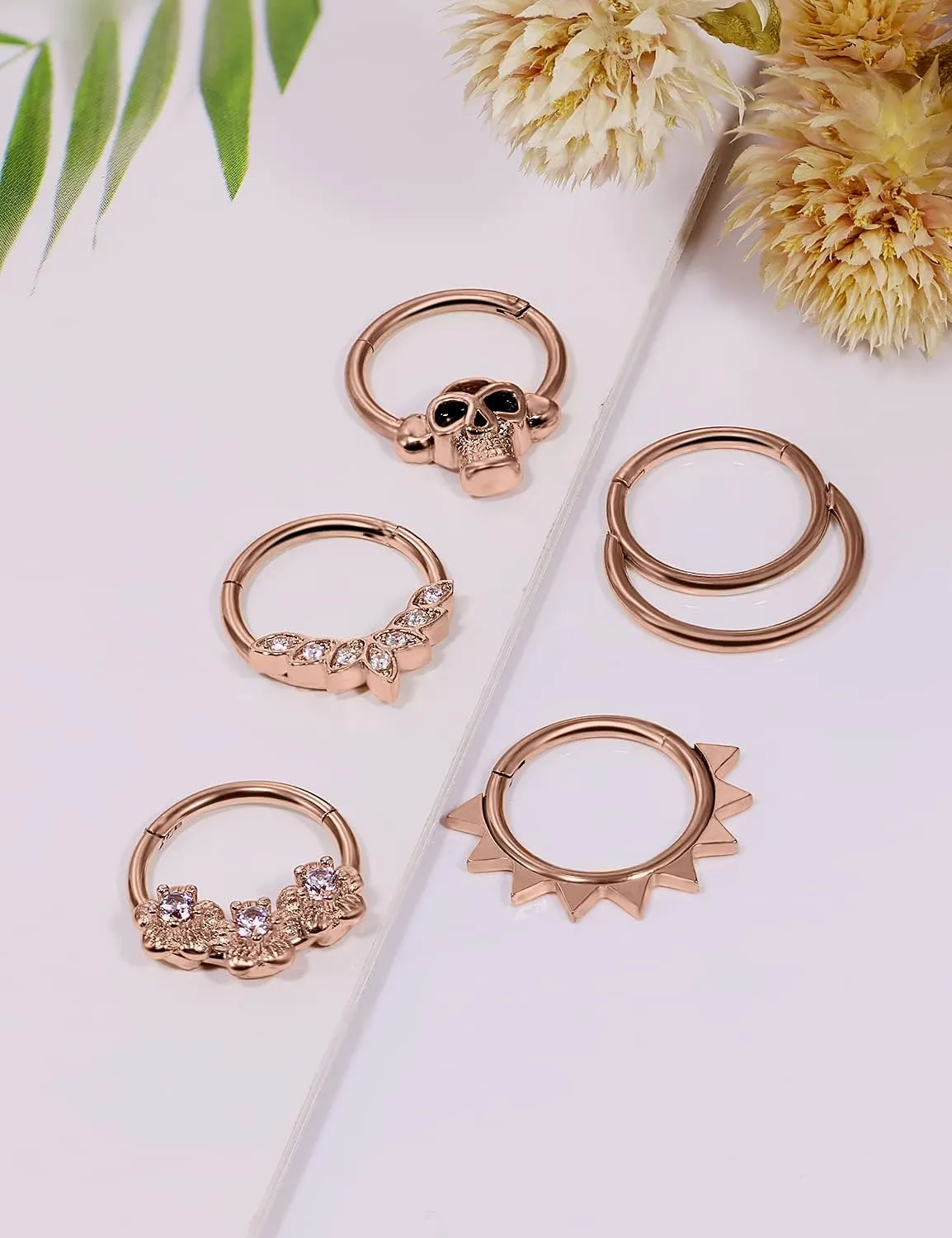 Vsnnsns Septum Ring 16G Stainless Steel Skull Septum Piercing Jewelry Clicker Flower Nose Ring Hoop Piercing Jewelry for Women Men Silver Black Rainbow Rose Gold 10mm