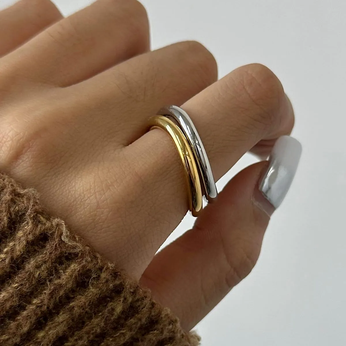 Waterproof Ring Set Gold Stackable Rings for Women Non Tarnish - Silver Gold Wave Dainty Ring Band - Water Resistant Never Fades Two-Toned Stacking Ring