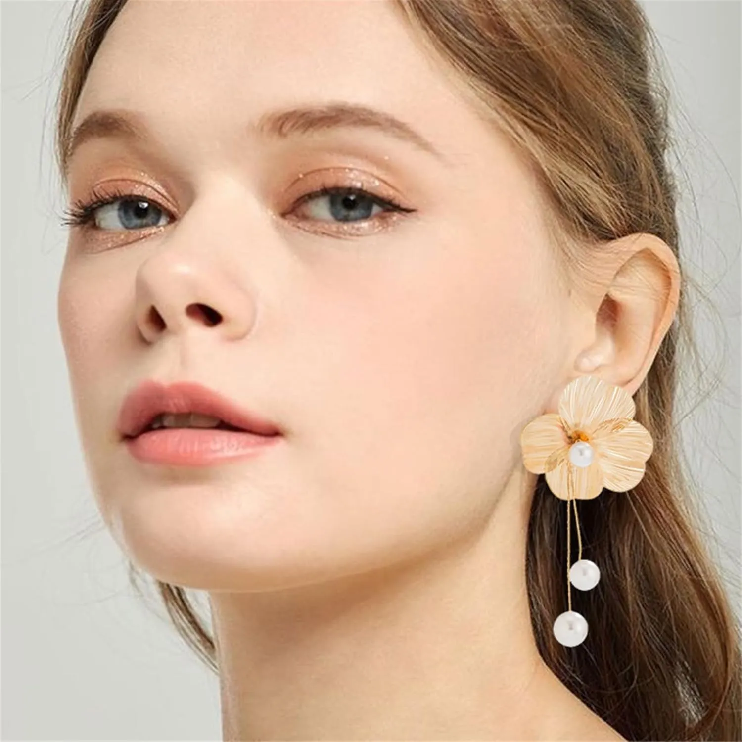WCRAZYE Gold Flower Earrings for Women Exaggerated Flower Statement Earrings Large Metal Flower Earrings Bohemian Gold Elegant Flower Fashion Dangle Earring Chunky Floral Petal Earrings Trendy Jewelry
