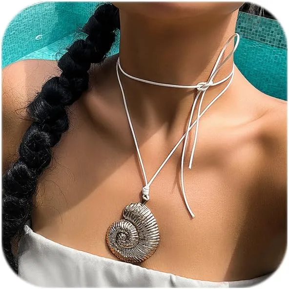 Witch Shell Necklace Gold Shell Necklace for Women Sea Witch Shell Necklace Layered Conch Shell Necklace Ursula Costume Accessory for Halloween