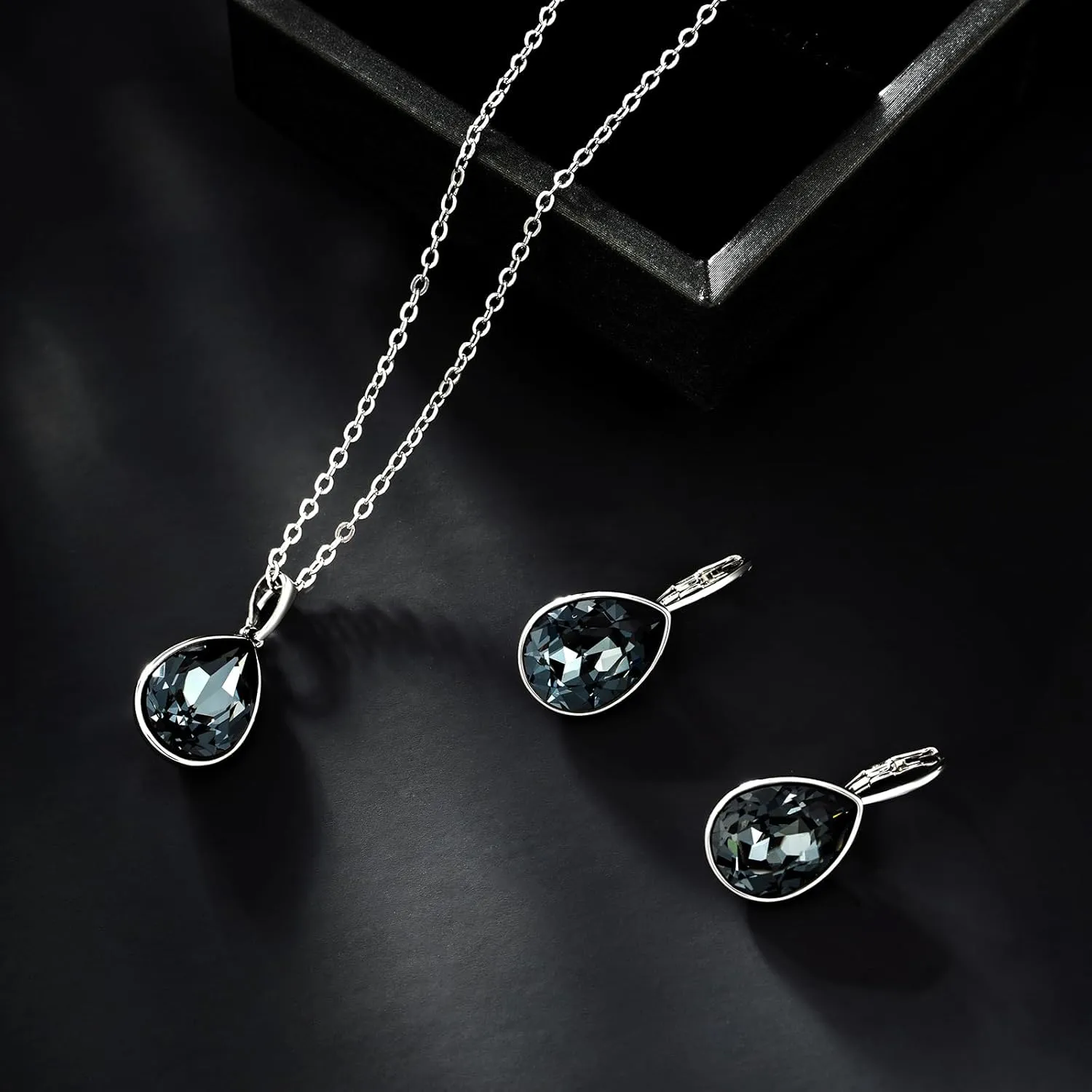 XUPING Birthstone Jewelry Set Necklace and Earrings Teardrop Pendant Crystal Set Gift for Women Wedding Party Accessories