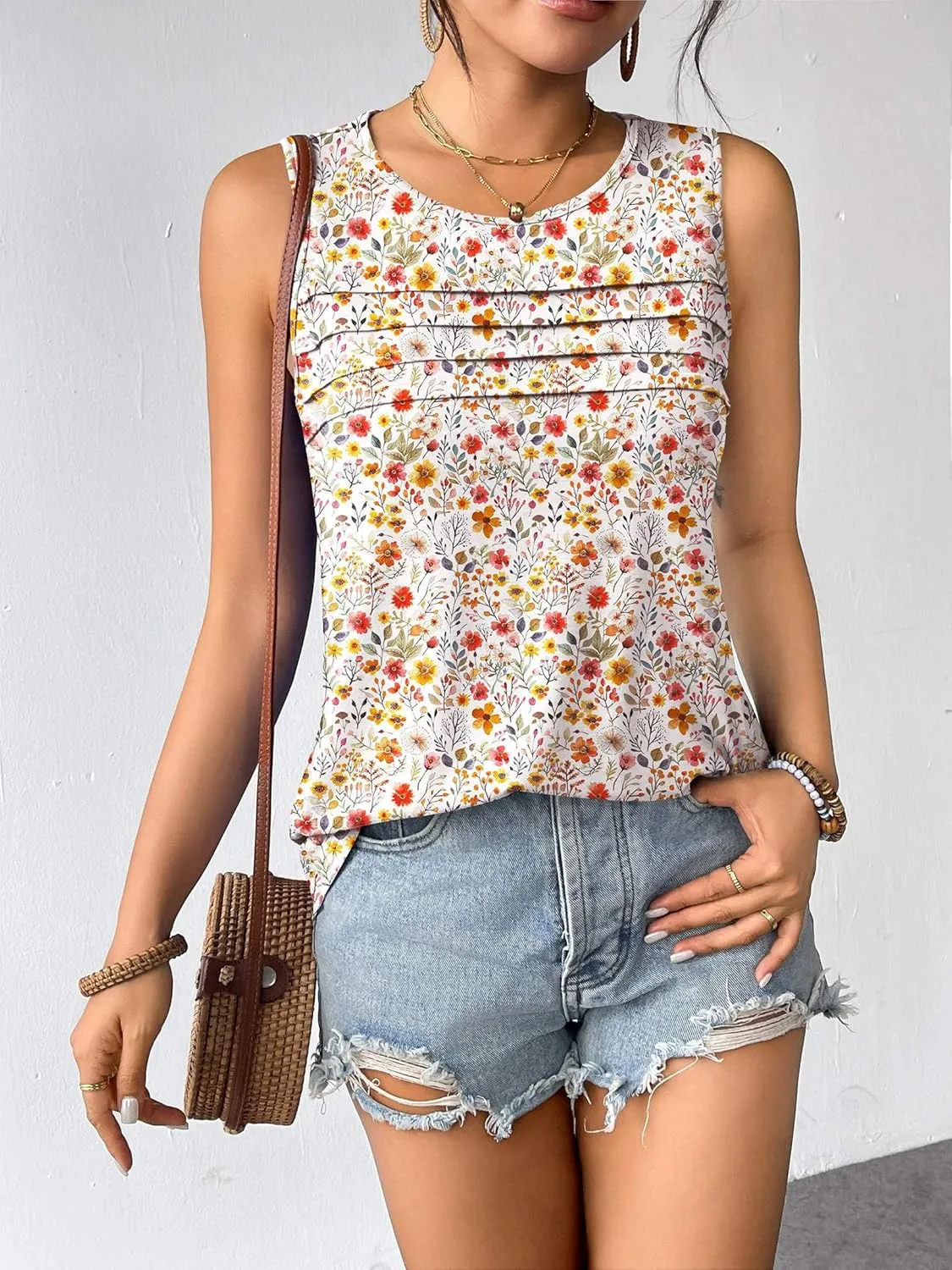 Zeagoo Womens Tops Dressy Casual Summer Loose Fit Tank Tops Trendy Pleated Front Scoop Neck Sleeveless Tunic Shirts